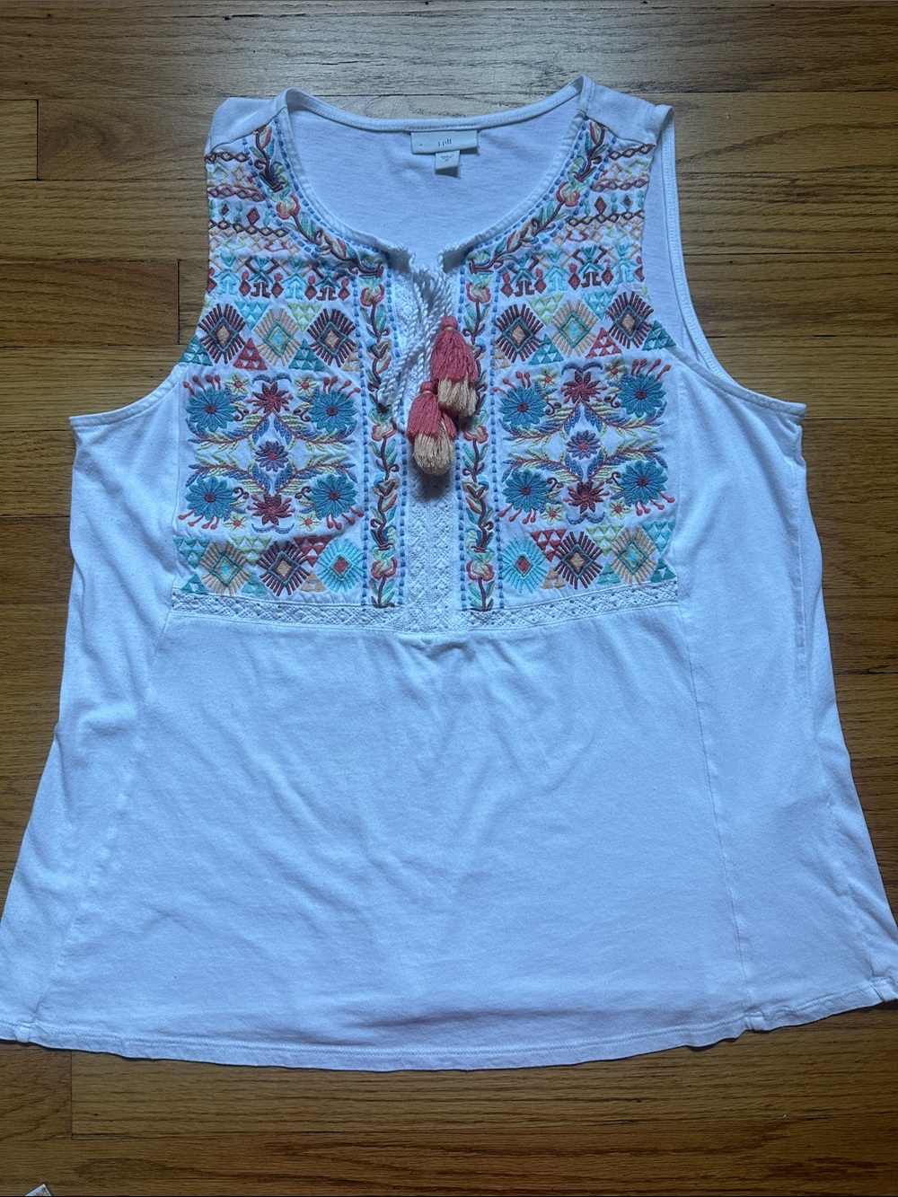 J Jill Embroidered Sleeveless White Tank Top with Tassel Detail M